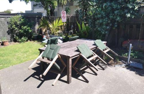 Mount Maunganui Apartment | sun, sand & surf, its all across the road