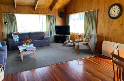 Kaiteriteri House | Sun Sea 3 Bedroom Holiday Home