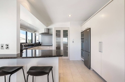 Mount Maunganui House | Sunbrae Sands - Mount Maunganui Holiday Homes