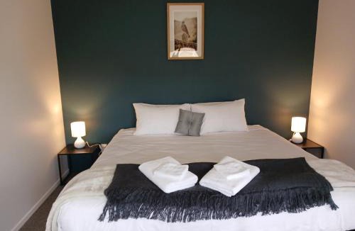 Lowburn Villa | Suncrest Villas