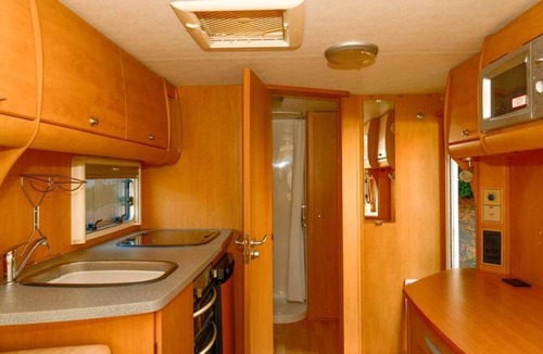 Wanaka Cabin | Sundale Caravan Retreat 2 Berth - Wanaka