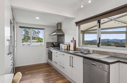 Mangawhai Heads House | Sundowners - Mangawhai Heads Holiday Home