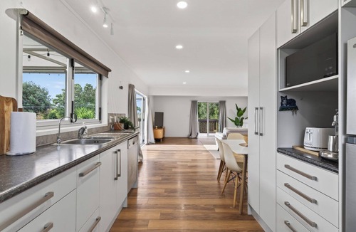 Mangawhai Heads House | Sundowners - Mangawhai Heads Holiday Home
