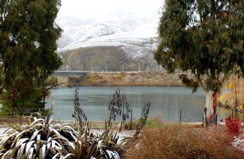 Lowburn House | Sunhaven Lakeside - Cromwell Holiday Home
