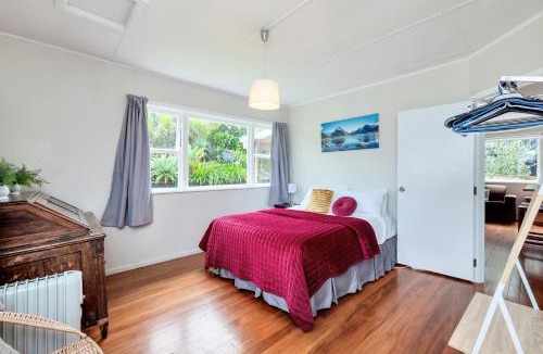 Grey Lynn House | Sunny & Cozy Home near Western Springs