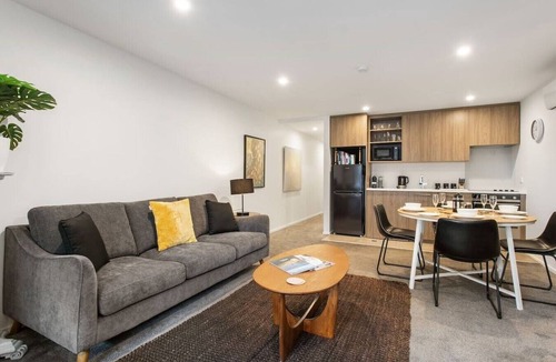 Addington Apartment | Sunny Escape Steps from Hagley Park & Hospital