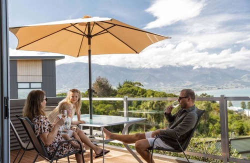 Kaikoura House | Sunny | Spacious | Sea Views - KK62109