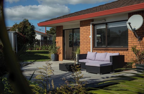 Mount Maunganui House | Sunny, Stylish & Spacious – Perfect for Families!
