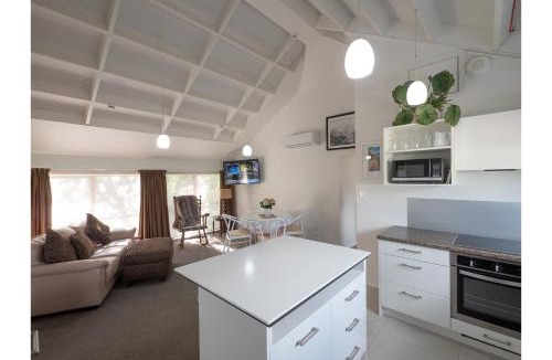 Tawa House | Superior Tawa Retreat