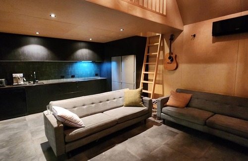 Whangamata Cabin | Surf & Fish Beach Retreat