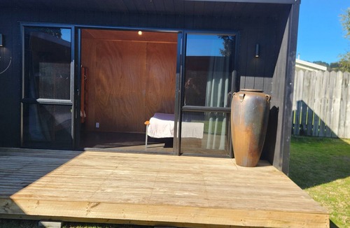 Whangamata Cabin | Surf & Fish Beach Retreat