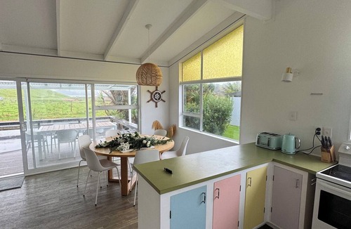 Taiharuru House | Taiharuru beach bach. Best of beach and rural living.