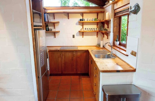 Tairua House | Tairua Earth House Retreat