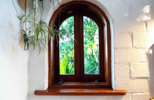 Tairua House | Tairua Earth House Retreat
