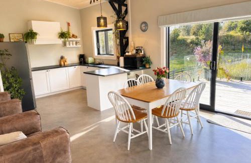 Acacia Bay Apartment | Taupo s best lifestyle vacation