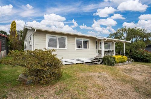 Waitetoko House | Te Moe - Lake Taupo Holiday Home