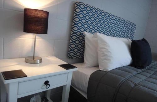 Stratford Hotel | The Amble Inn Motel