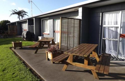 Stratford Hotel | The Amble Inn Motel