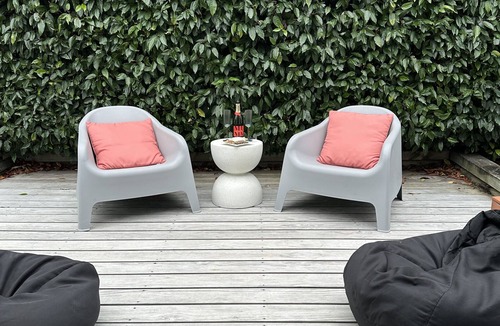 Wharewaka House | The Bach @ 54 - Rest, Relax, Recharge