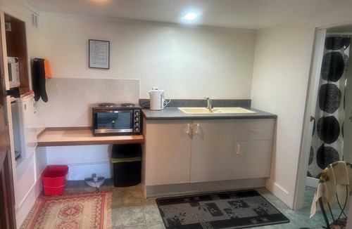 Paihia House | The Beach House - Paihia Holiday Home