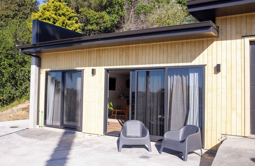 Taradale Apartment | The Bee Hive