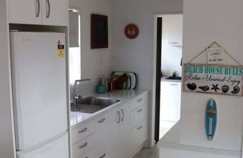 Whangamata House | The Blue Beach Bach - Whangamata