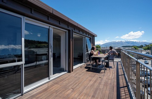 Wanaka Hostel | The Brownston Hostel