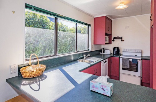 Kuratau House | The Cozy Outlook - Kuratau Holiday Home