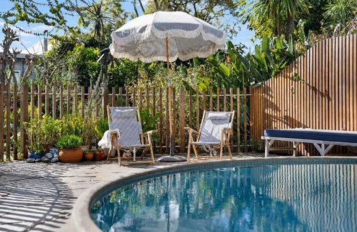 Auckland Villa | The Desert Muse by Homello