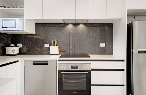 Howick Villa | The Family Townhouse with Bunk Beds and Air-Con