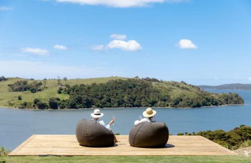 Tawharanui House | The Farmhouse Hauraki Views and Tranquil Luxury