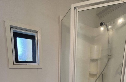 Rotorua House | The Games Room - 2 Bedroom 1 Bathroom, Shared use of Pool & Spa