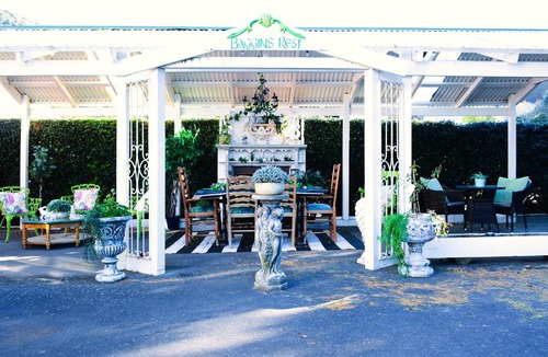 Picton House | The Green Dragon Tavern Suite-Picton