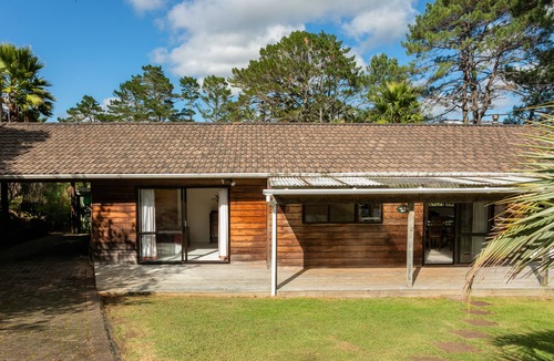 Swanson House | "The Haven' Swanson, peaceful semi-rural lifestyle living.