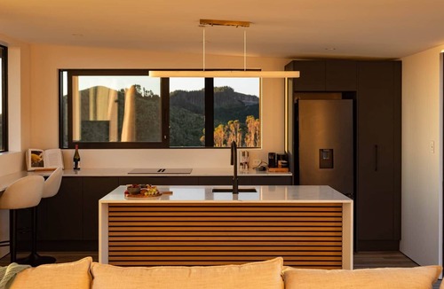 Paraparaumu House | The Hide Kapiti Accommodation
