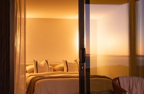 Paraparaumu House | The Hide Kapiti Accommodation
