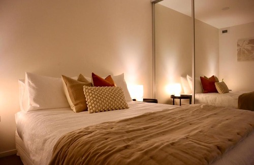 Mount Maunganui Apartment | The Hideaway - Gym, Sauna, Spa - Beach Access - Secure Parking