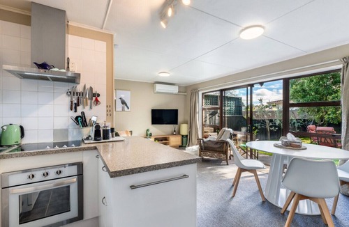 Taupo Villa | The Hideaway on Kaimanawa - Tidy Central Unit