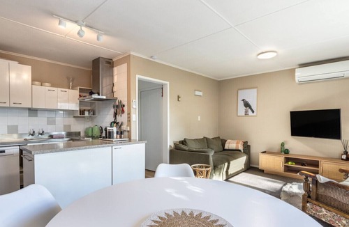 Taupo Villa | The Hideaway on Kaimanawa - Tidy Central Unit