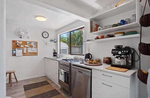 Whangamata Cabin | The Hideaway @ Whanga