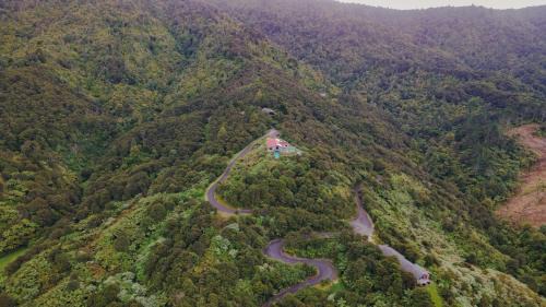 Ngaruawahia House | The Hilltop Haven
