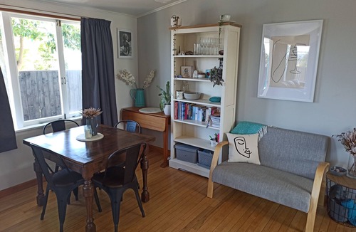 Mount Maunganui House | The Ivy on Tui - Family Beach House