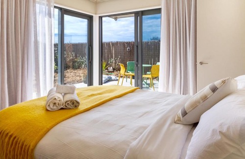 Waimairi Beach Apartment | The Keep - Waimairi Beach