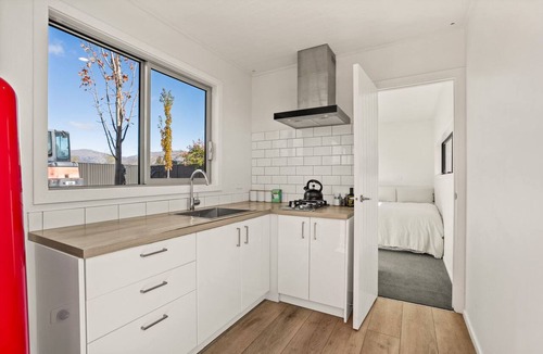 Lowburn Apartment | The Last Port Retreat