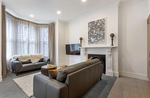 Dunedin City Centre House | The Library House