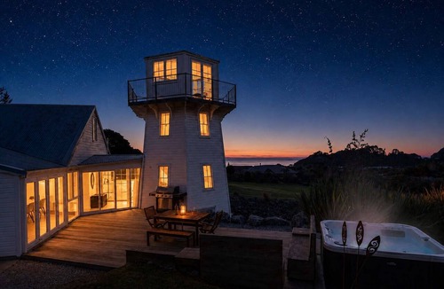 Tata Beach House | The Lighthouse at Ligar Bay - Romantic Coastal Escape with Spa