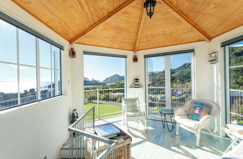 Tata Beach House | The Lighthouse at Ligar Bay - Romantic Coastal Escape with Spa