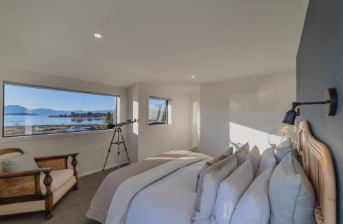 Lake Tekapo House | The Lookout Pollock House