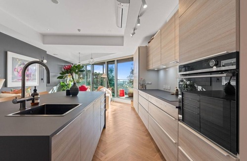 Newton Apartment | The Margot by Homello | Designer Apartment | Sky Tower Views | Ponsonby