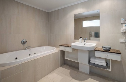 Whitianga Apartment | The Marina Suite